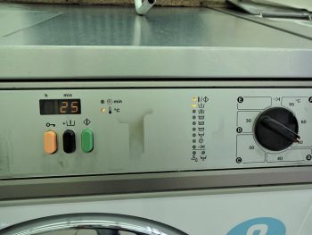 洗濯機ボタン